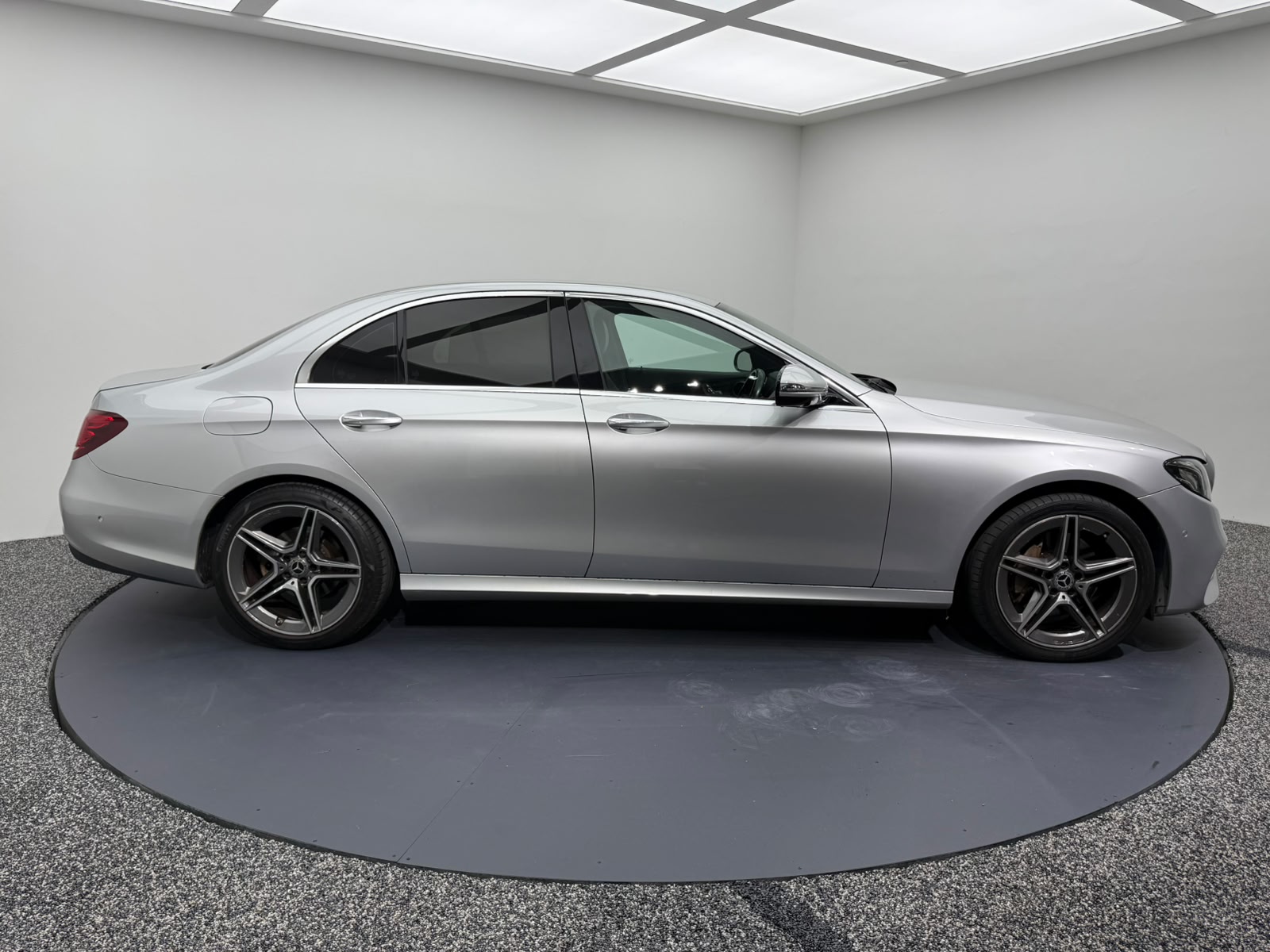 2016 Mercedes-Benz E200, photo 7