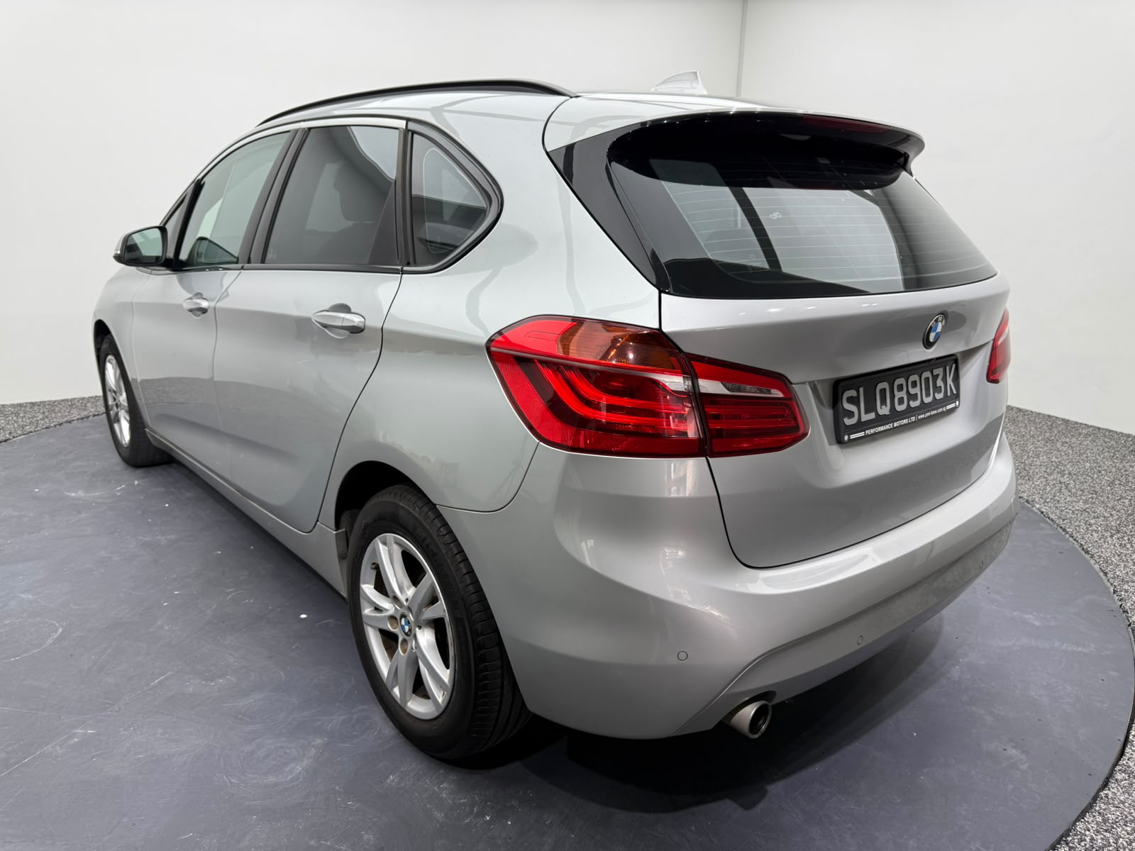 2017 BMW 216d, photo 4