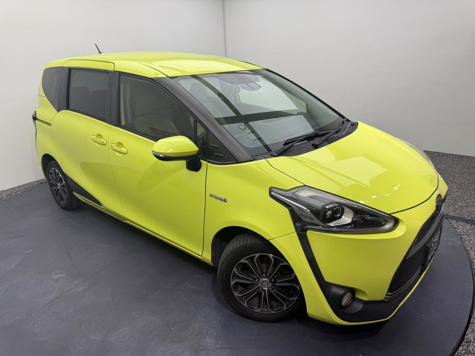 2016 Toyota Sienta, photo 8