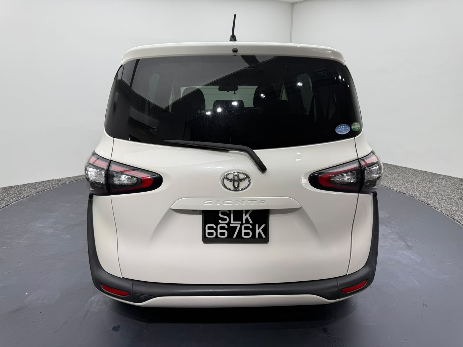 2016 Toyota Sienta, photo 5