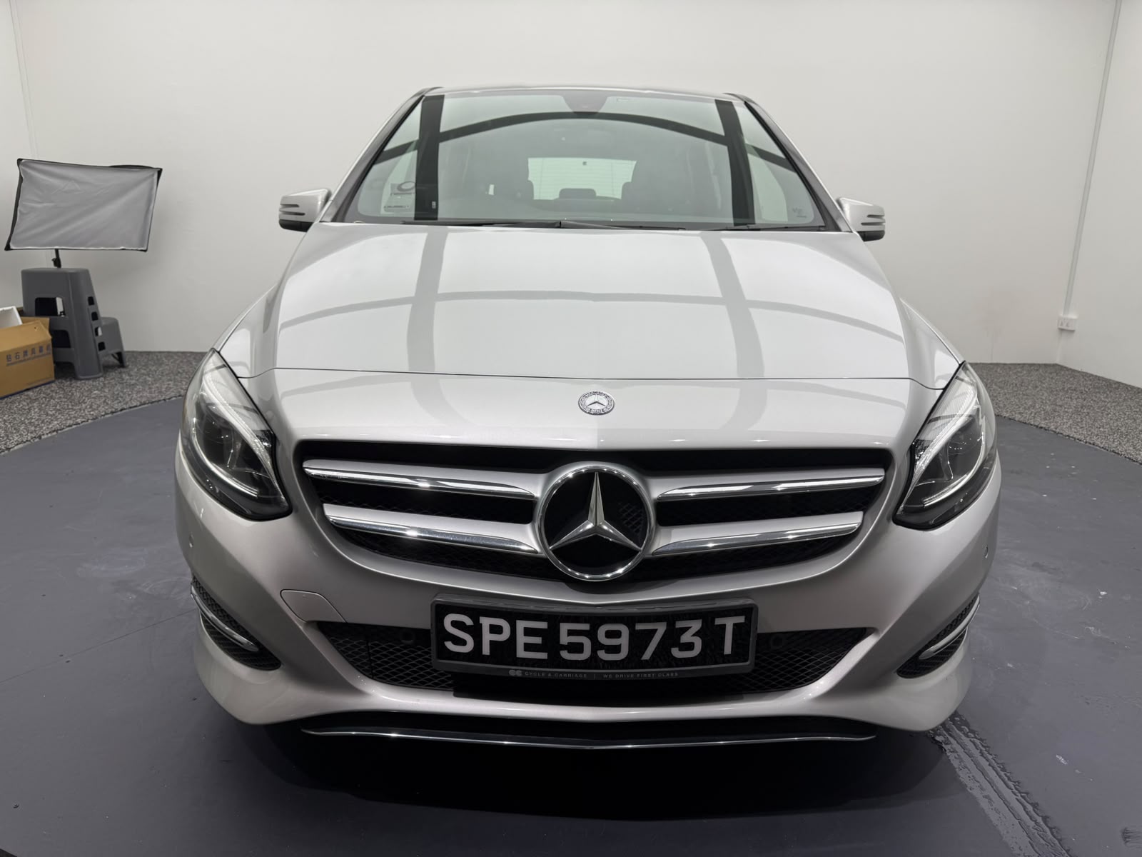 2016 Mercedes-Benz B180