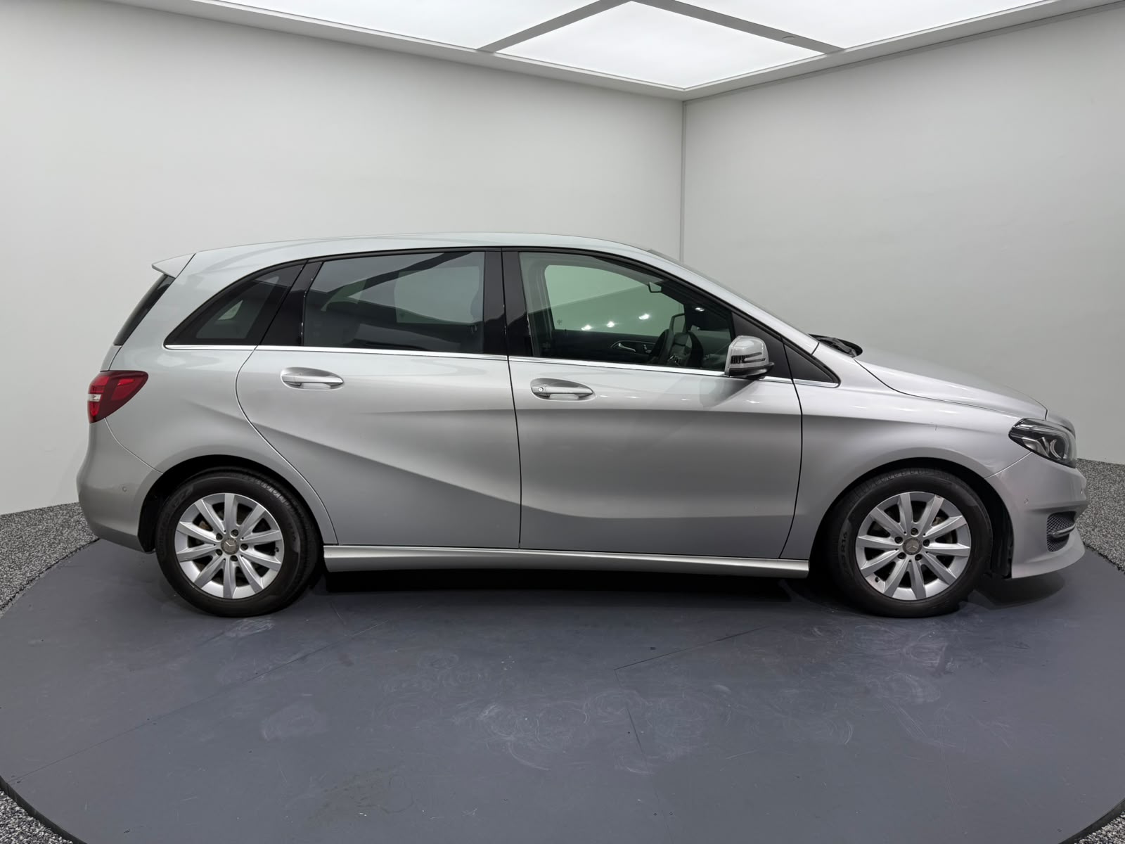 2016 Mercedes-Benz B180, photo 7