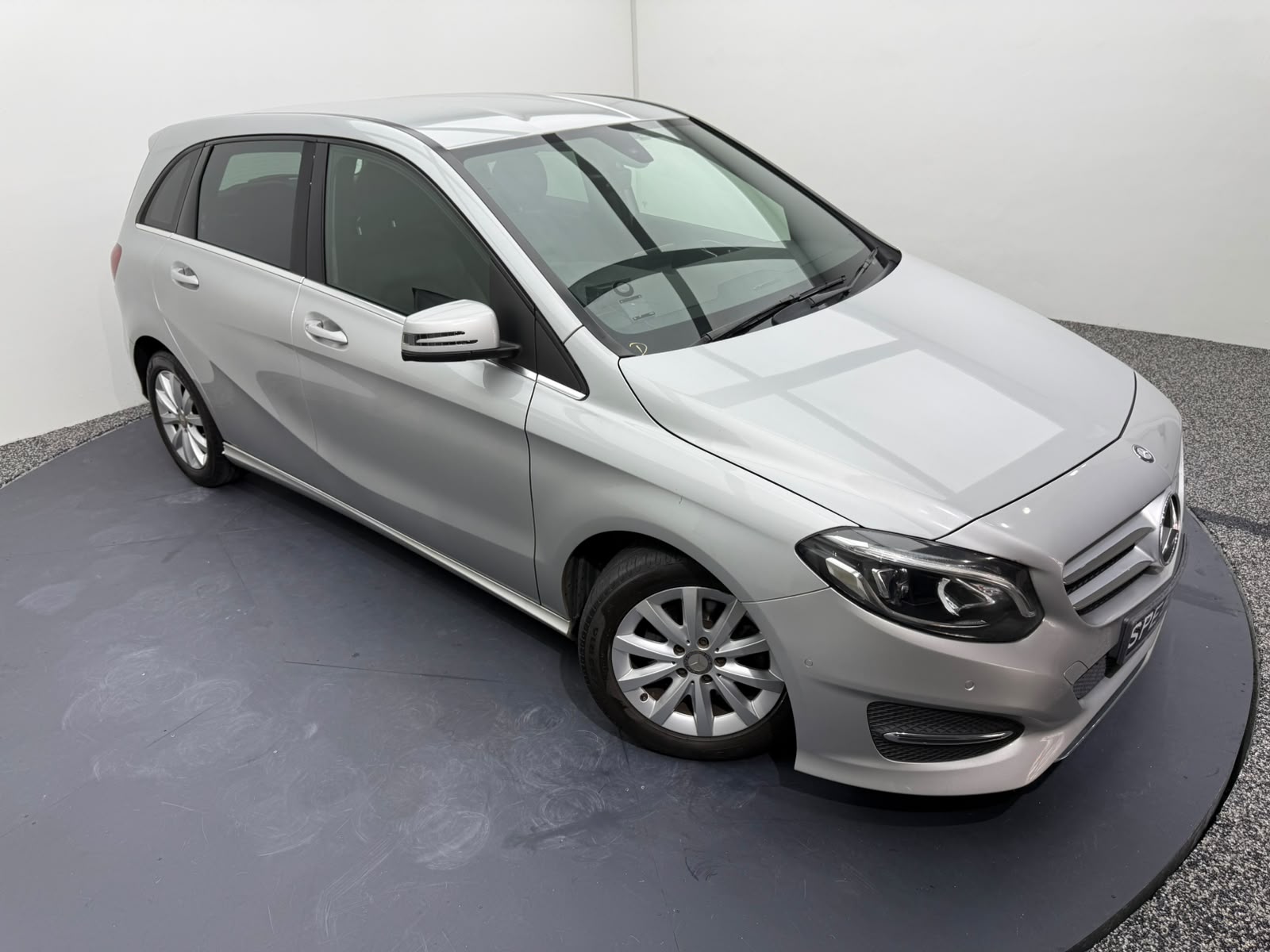 2016 Mercedes-Benz B180, photo 8