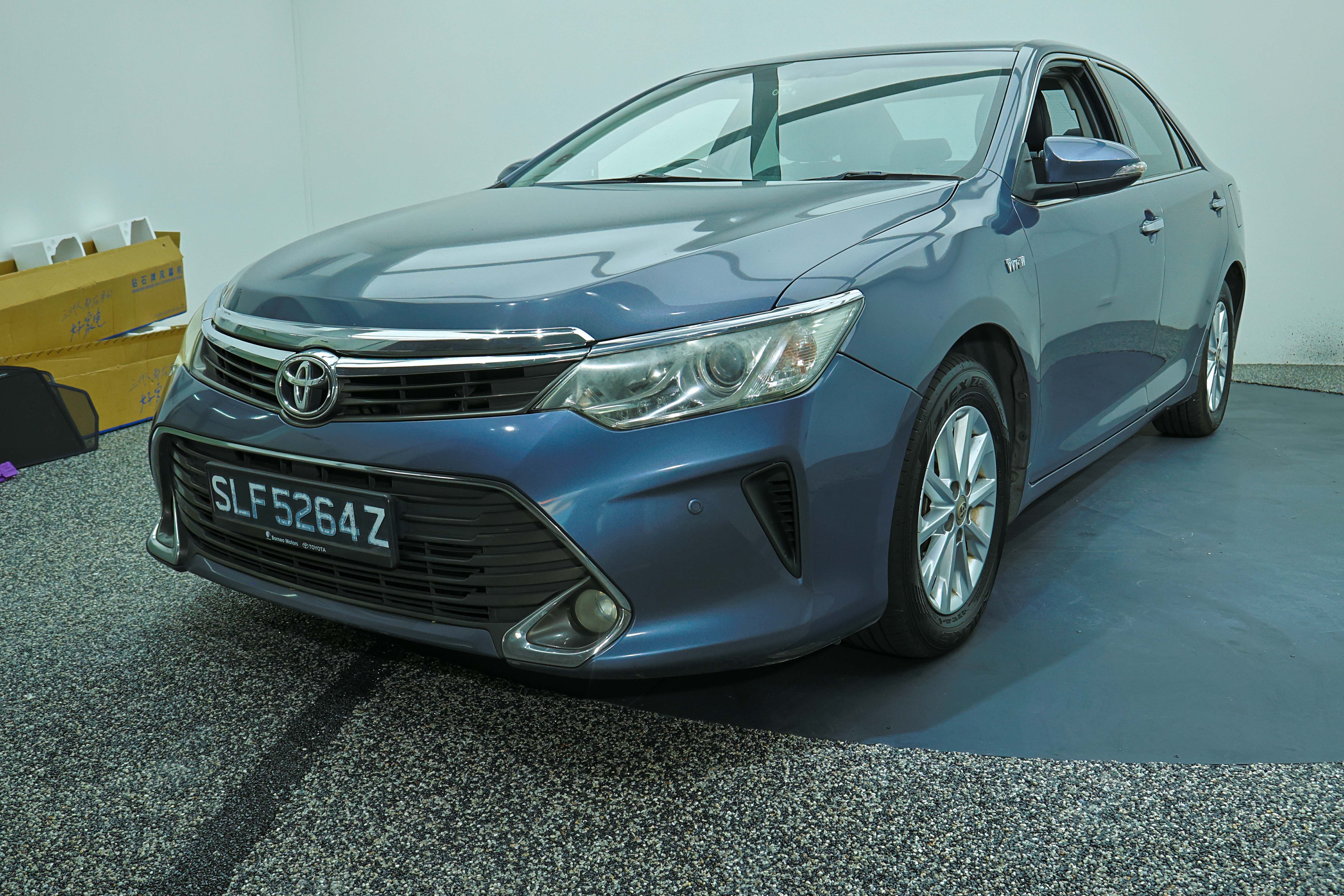 2016 Toyota Camry, photo 2