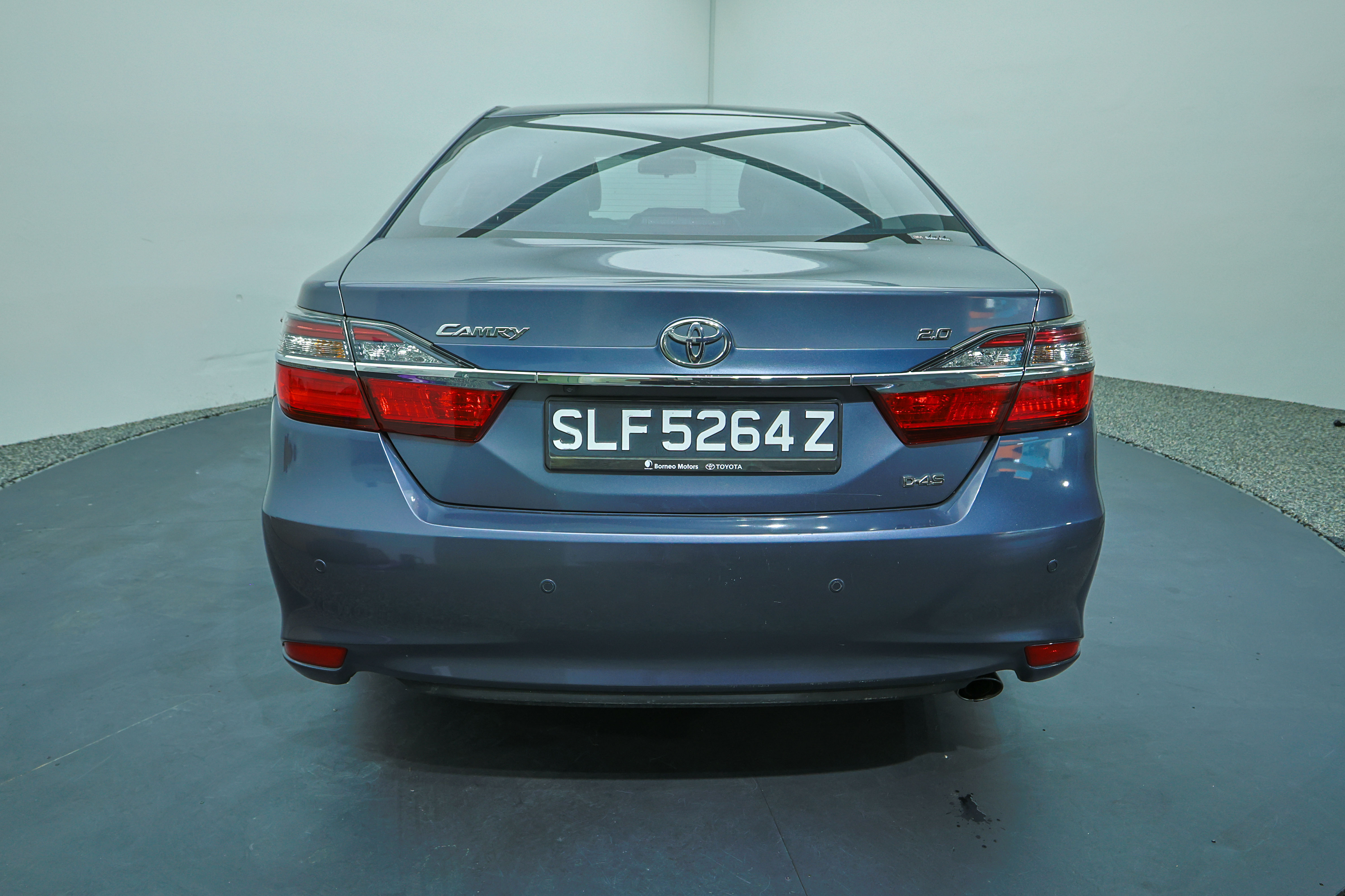 2016 Toyota Camry, photo 3