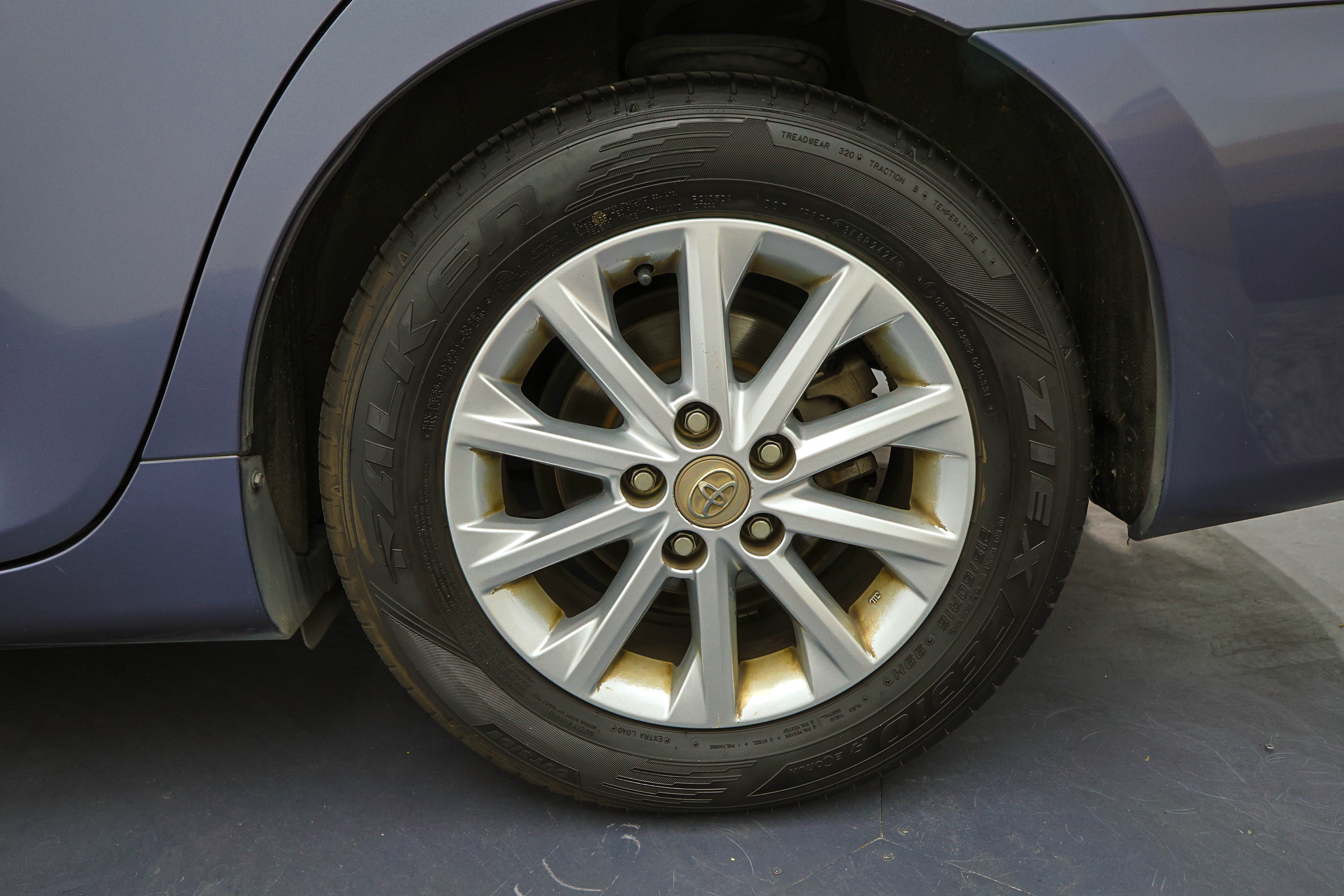 2016 Toyota Camry, photo 6