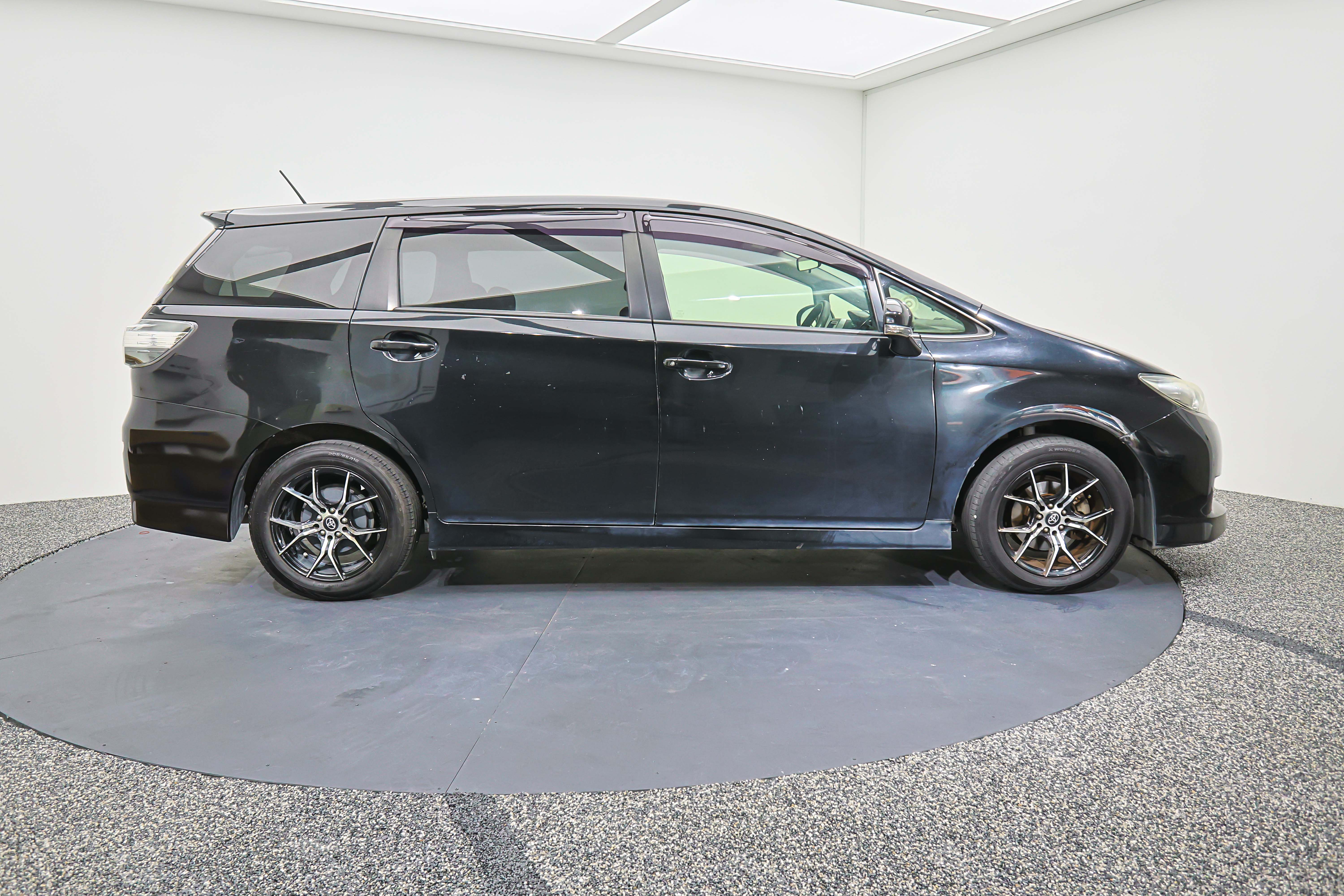 2016 Toyota Wish, photo 4