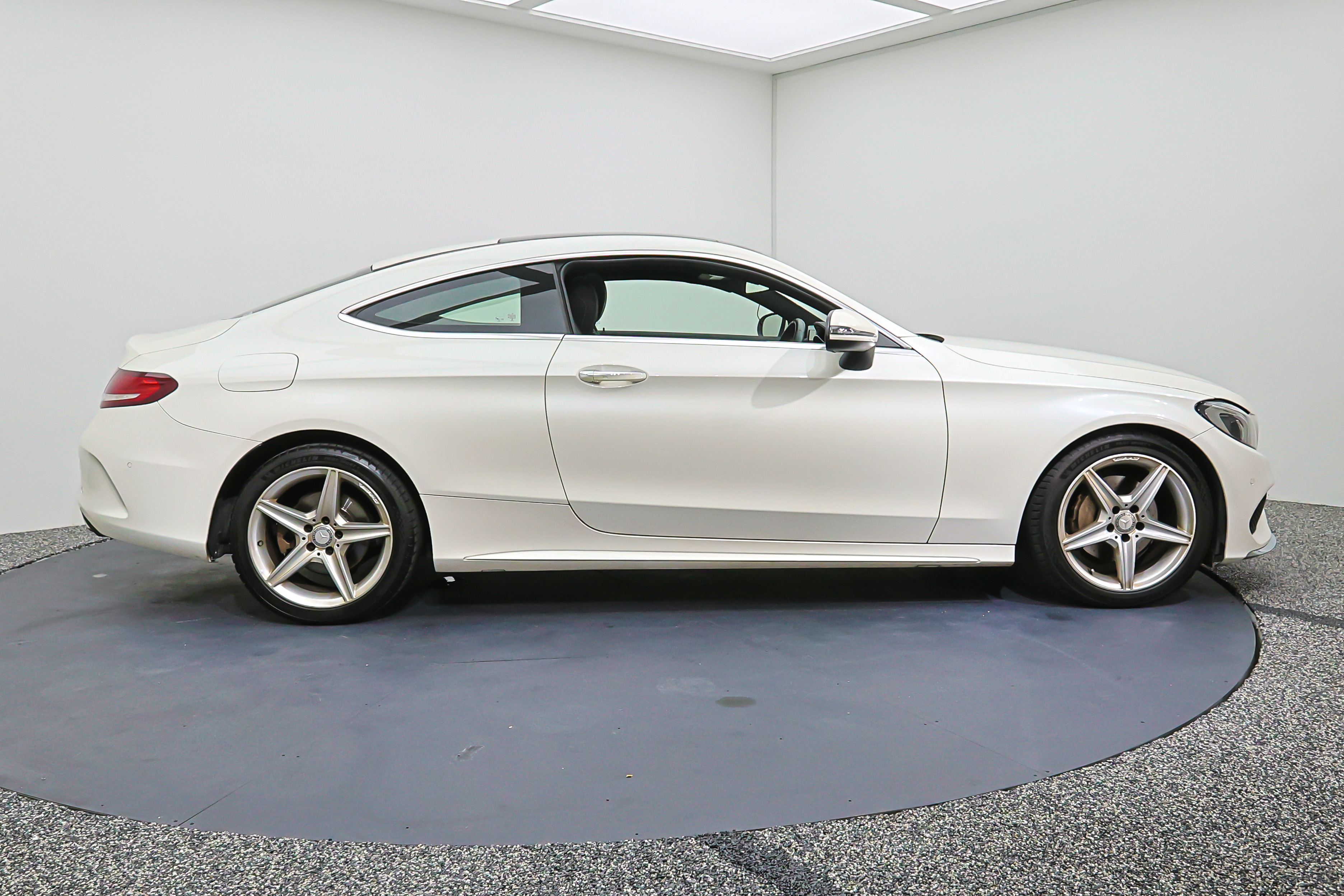 2015 Mercedes-Benz C200 Coupe, photo 6