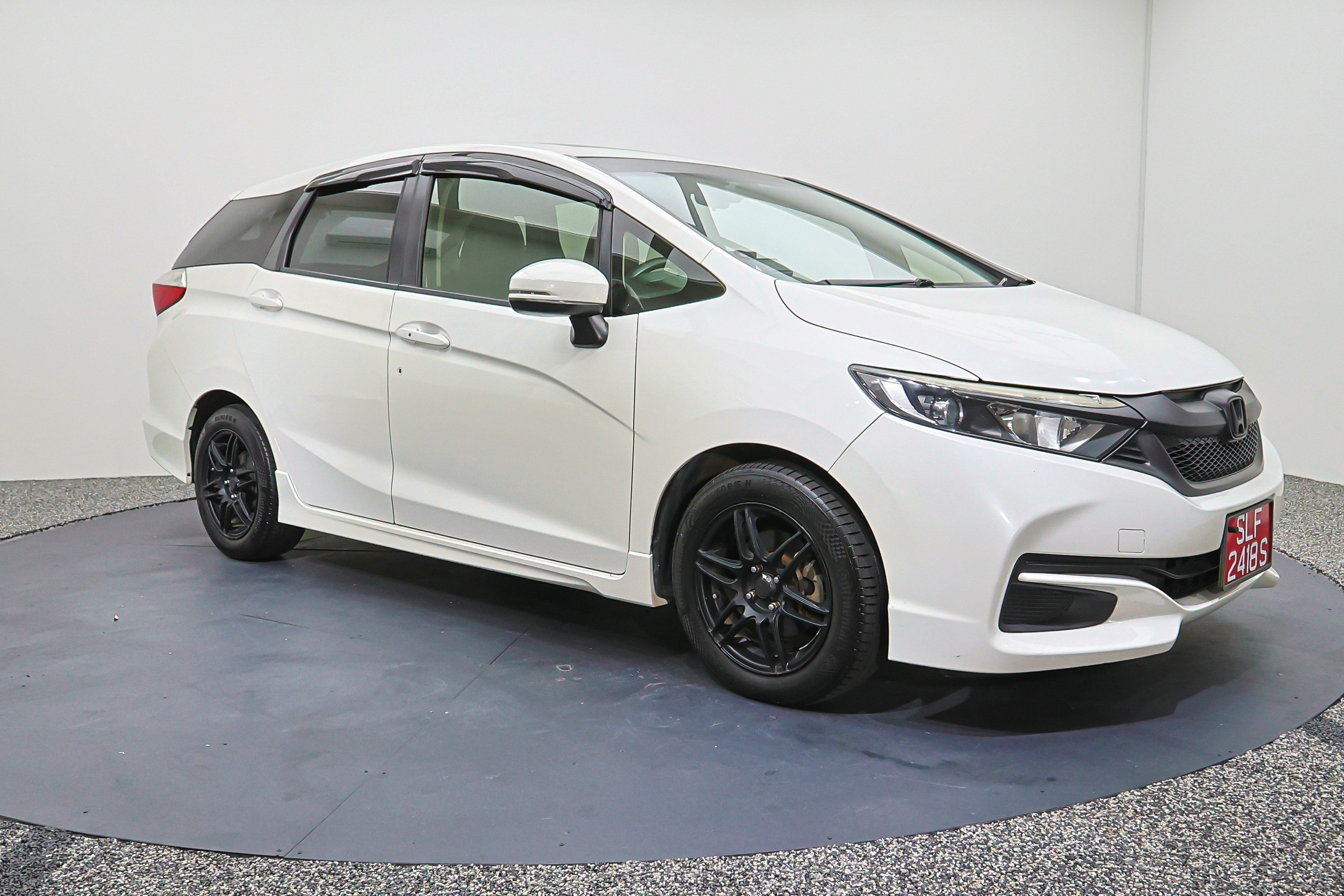 2016 Honda Shuttle, photo 2