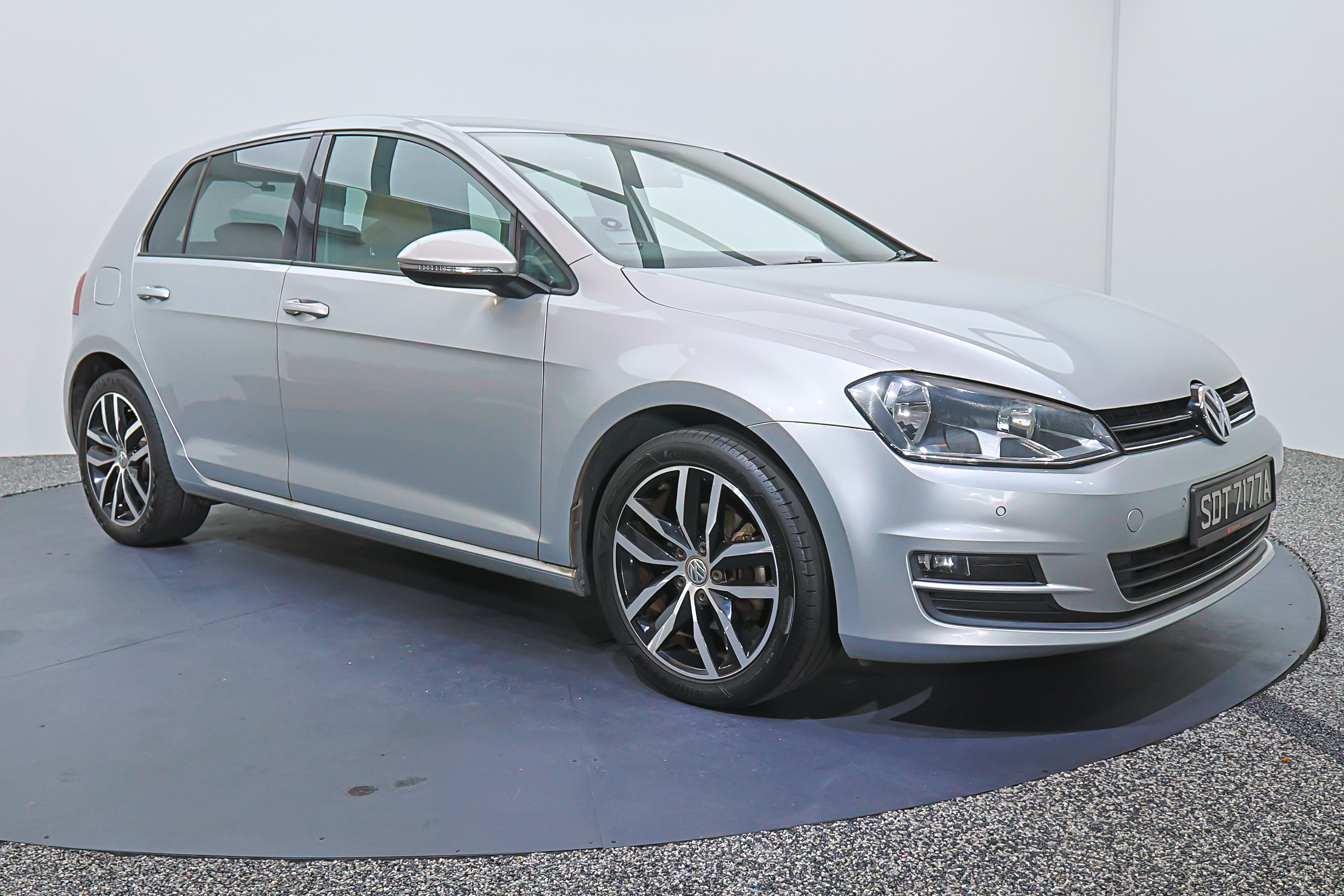 2015 Volkswagen Golf, photo 3