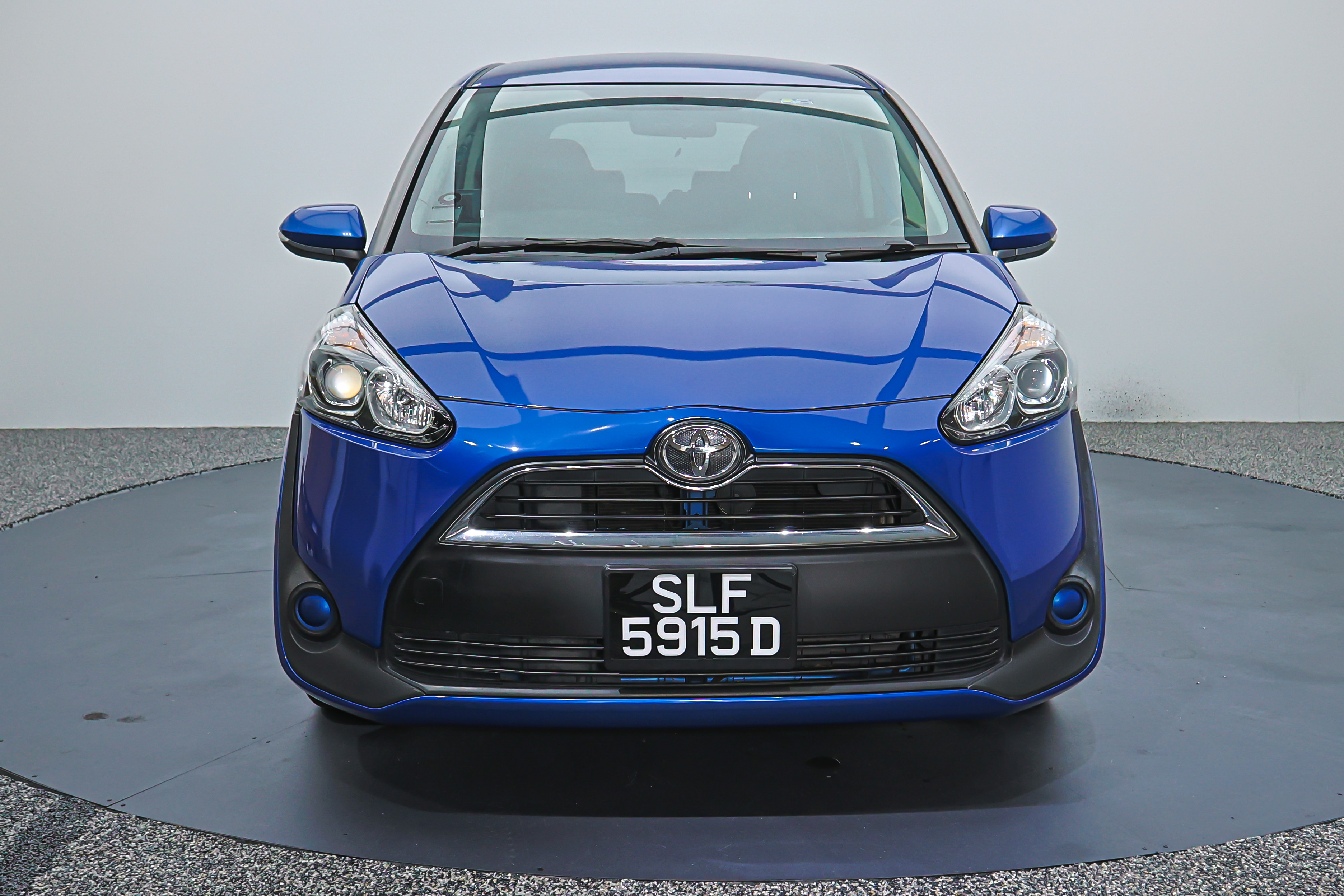 2016 Toyota Sienta
