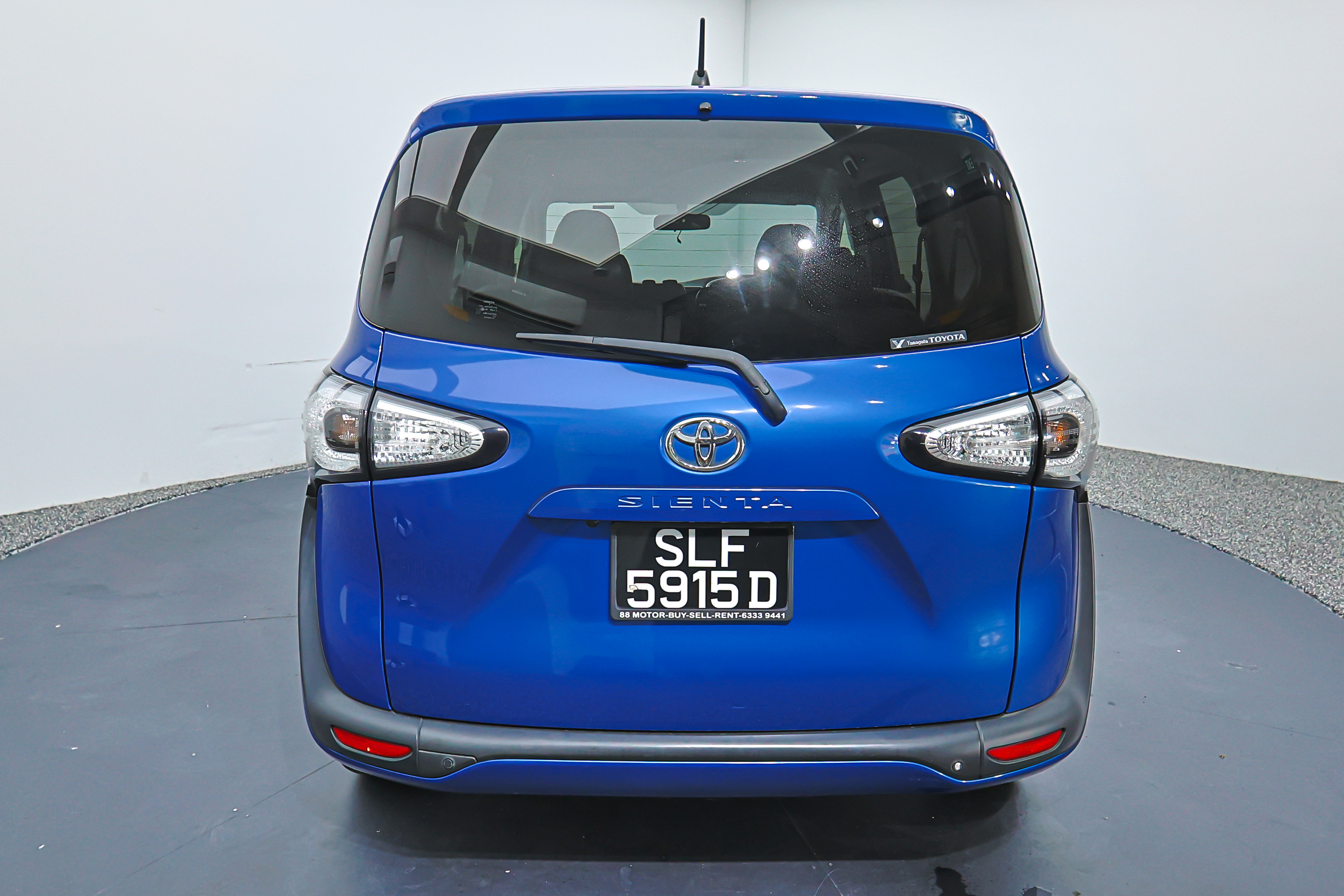 2016 Toyota Sienta, photo 6