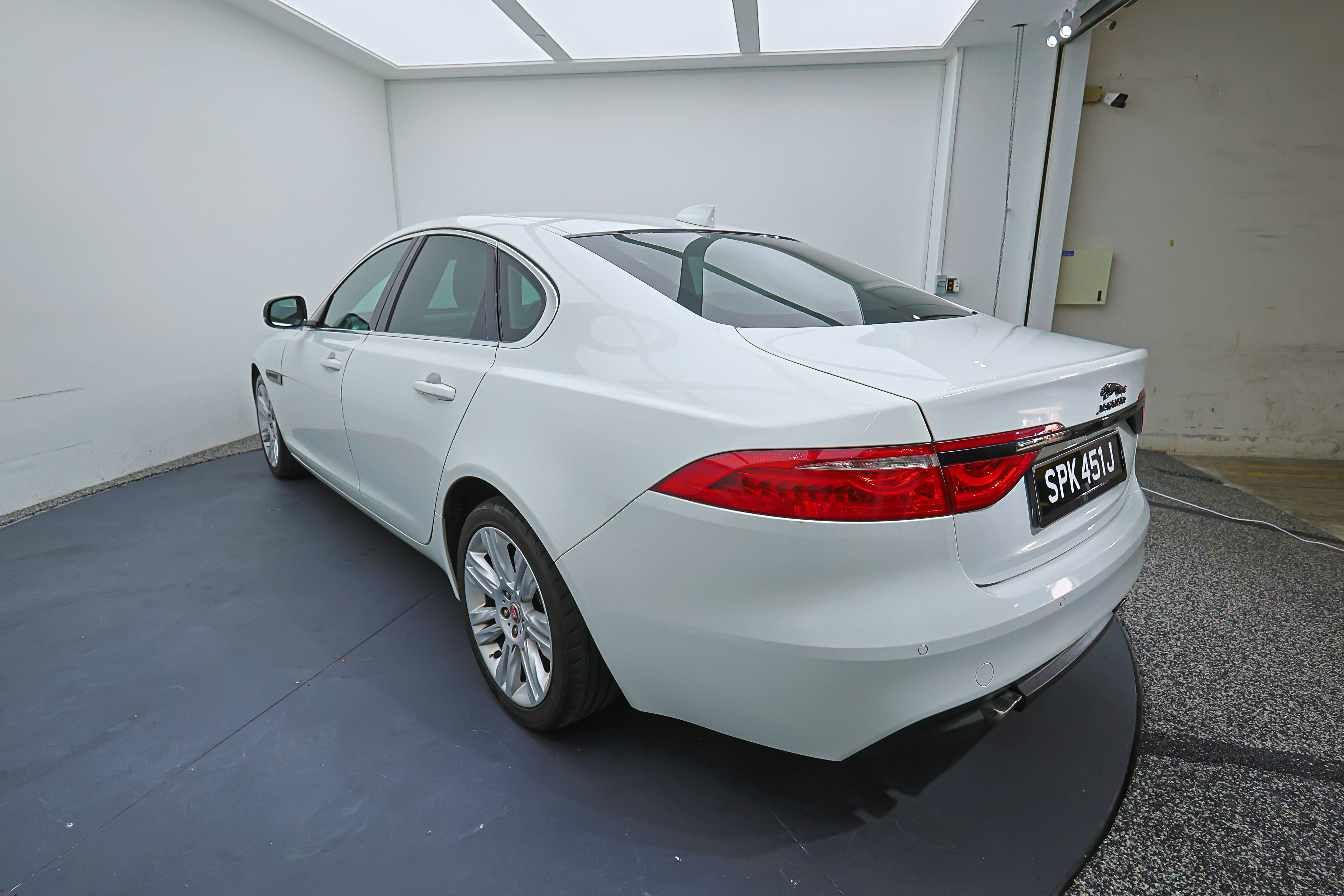 2016 Jaguar XF, photo 7