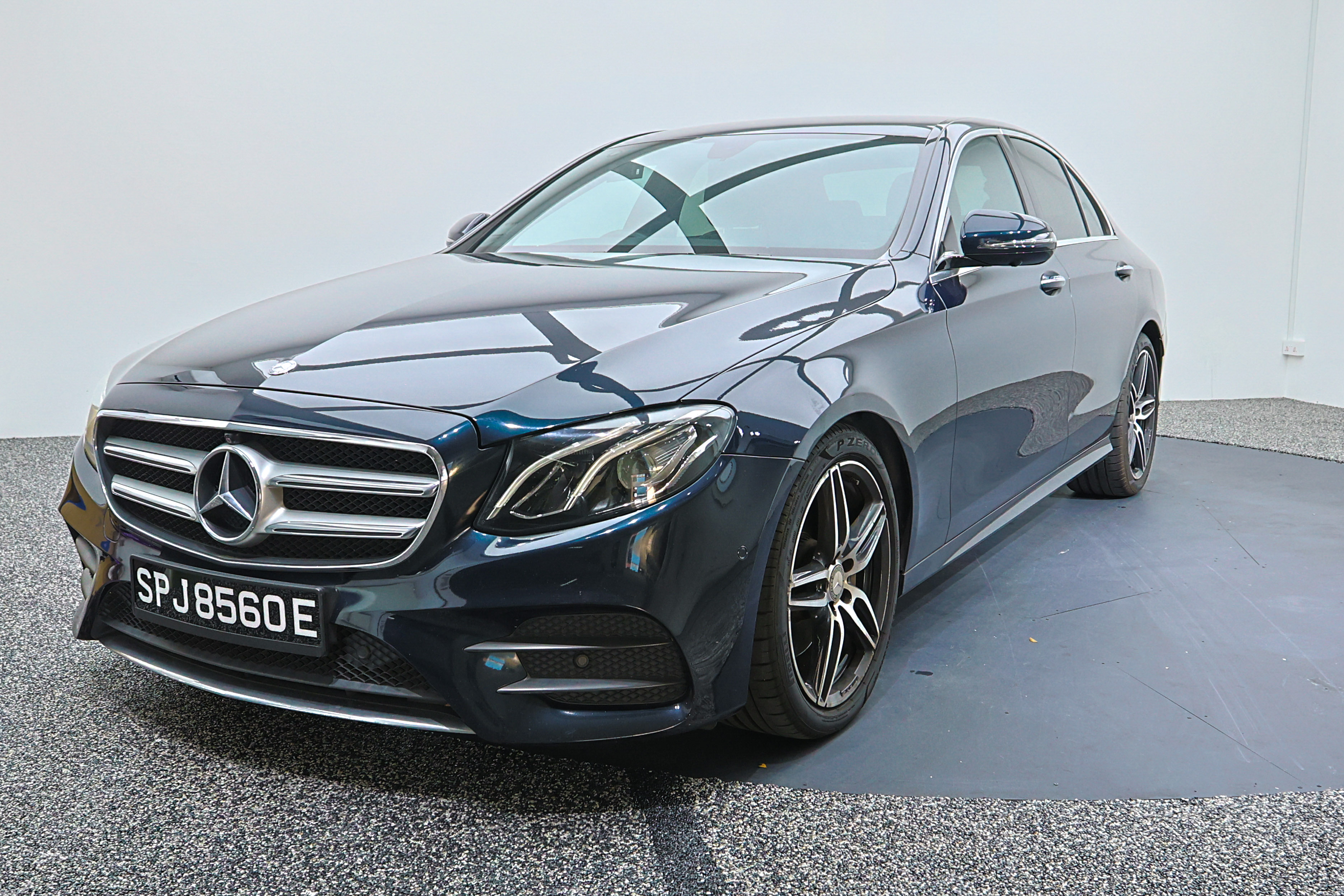 2016 Mercedes-Benz E200, photo 2