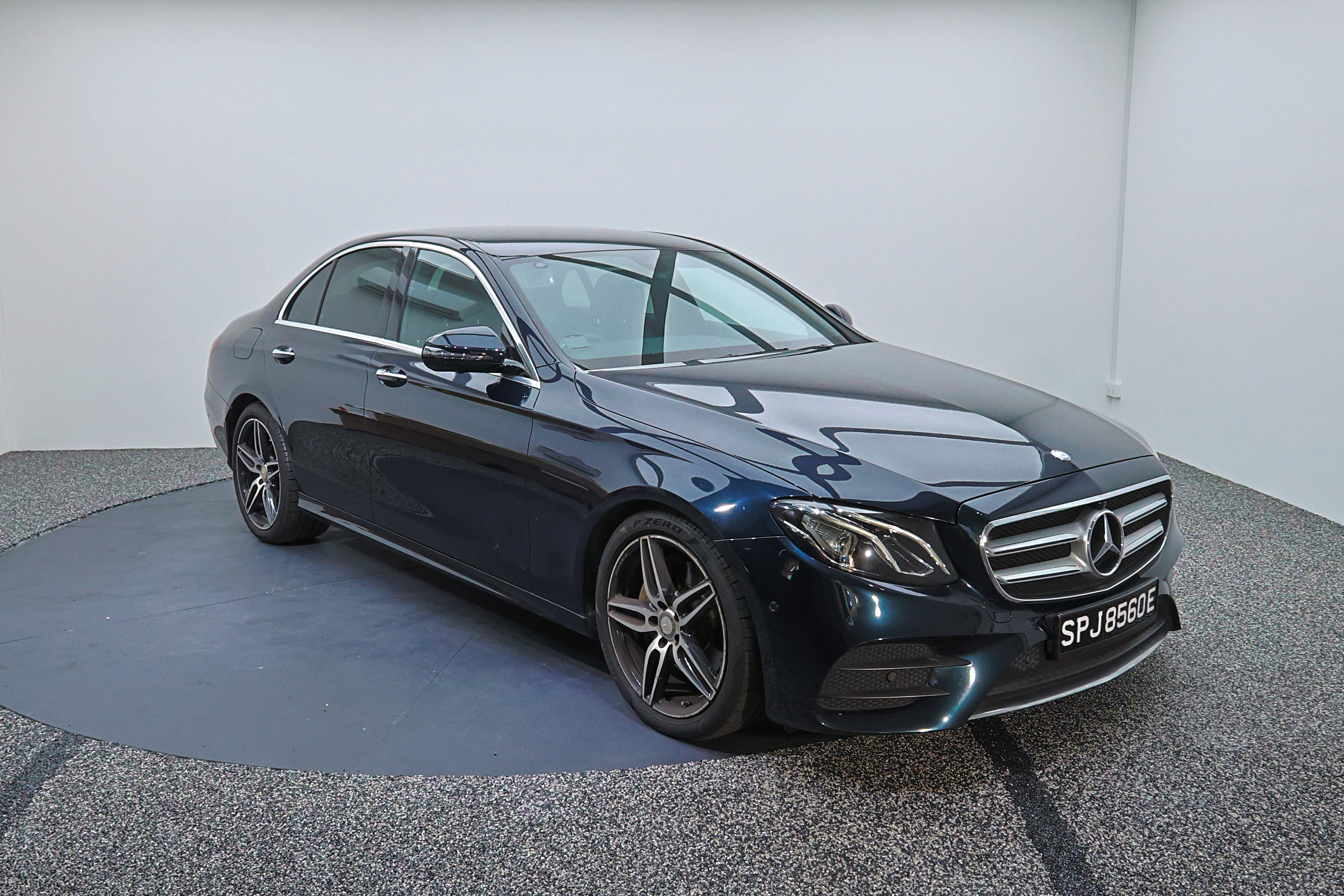 2016 Mercedes-Benz E200, photo 4