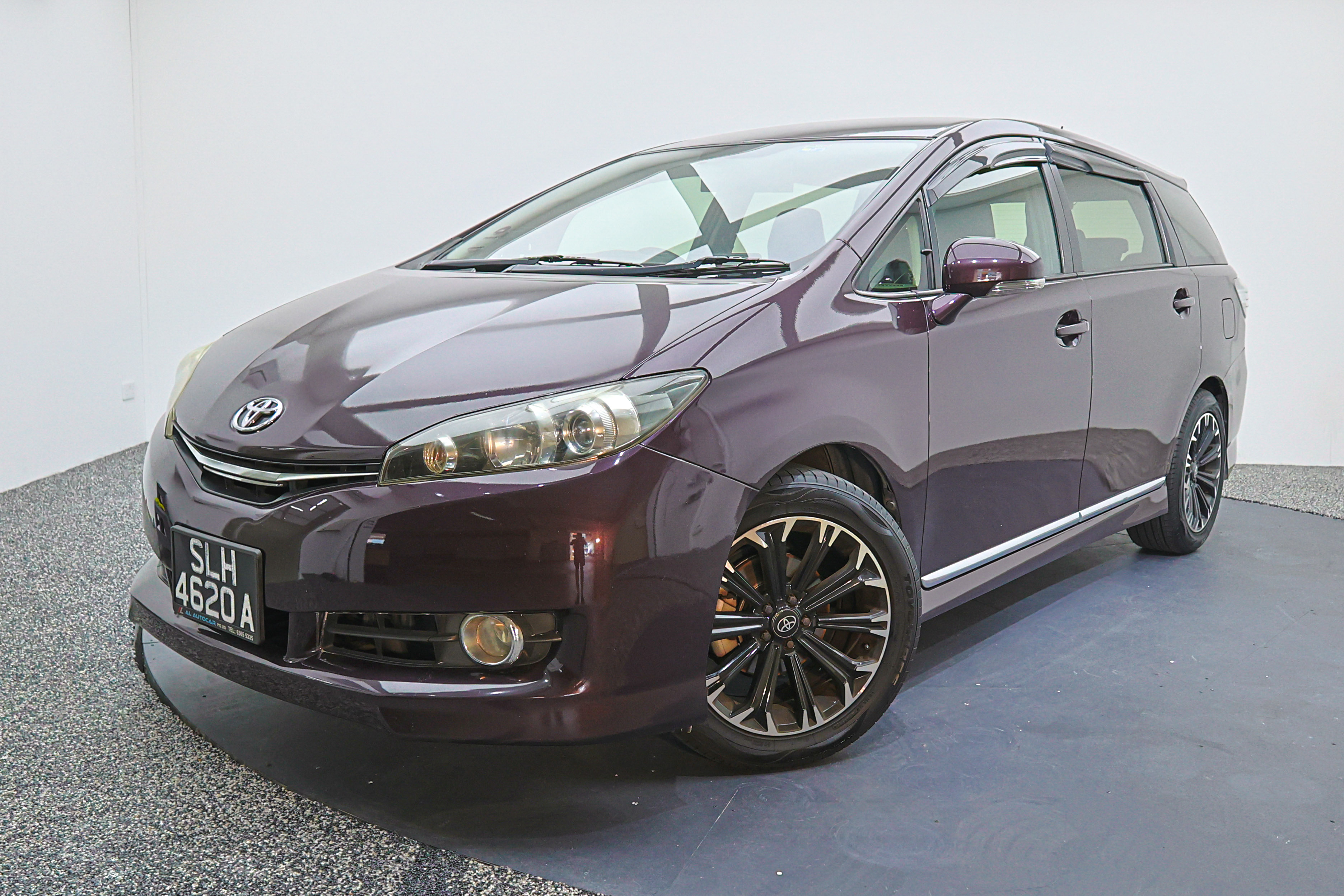 2016 Toyota Wish, photo 4
