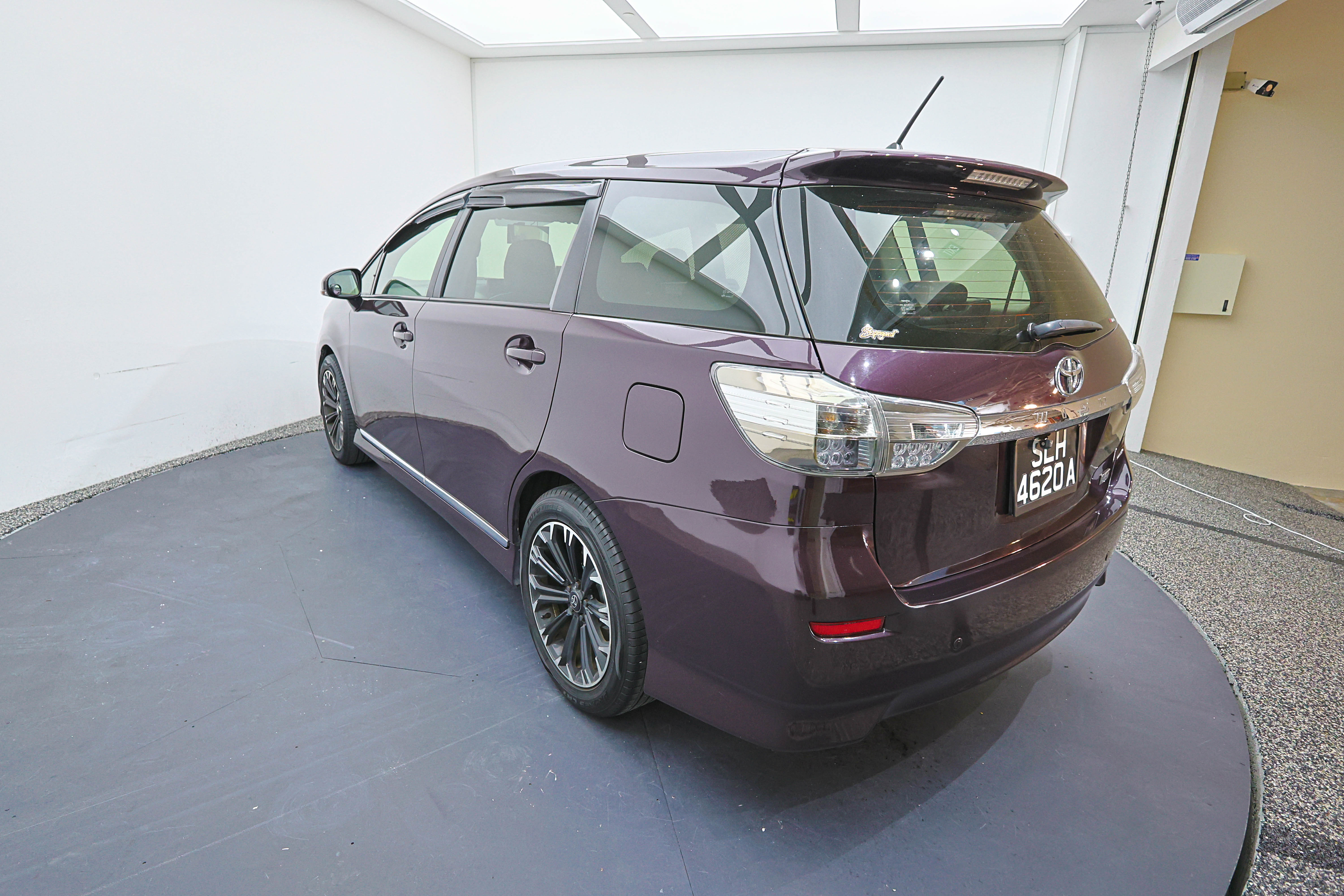 2016 Toyota Wish, photo 7