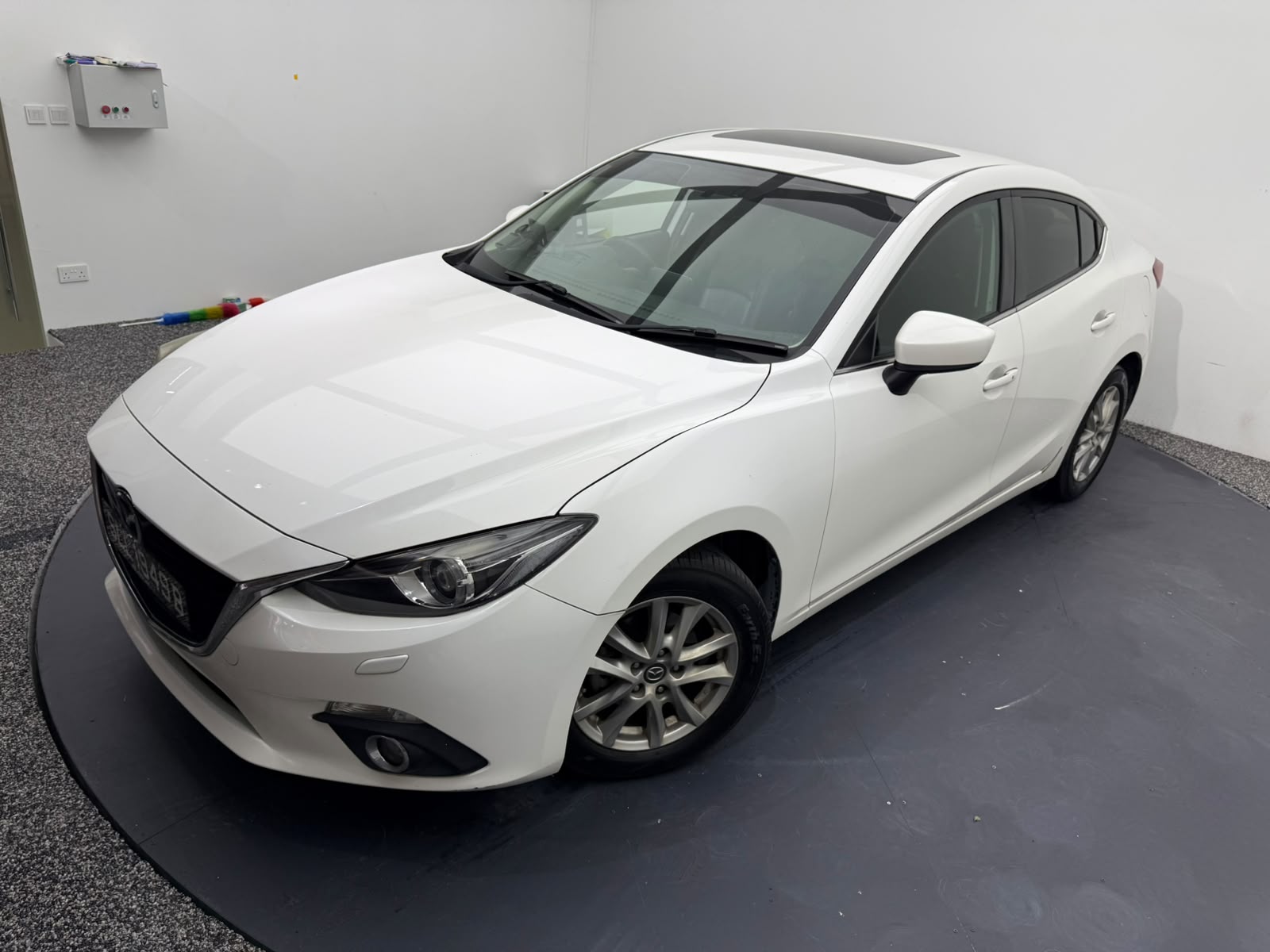 2016 Mazda Mazda3, photo 2