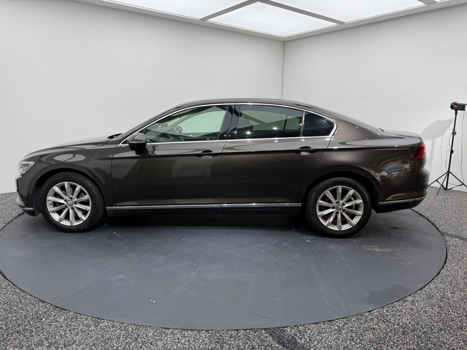 2015 Volkswagen Passat, photo 3