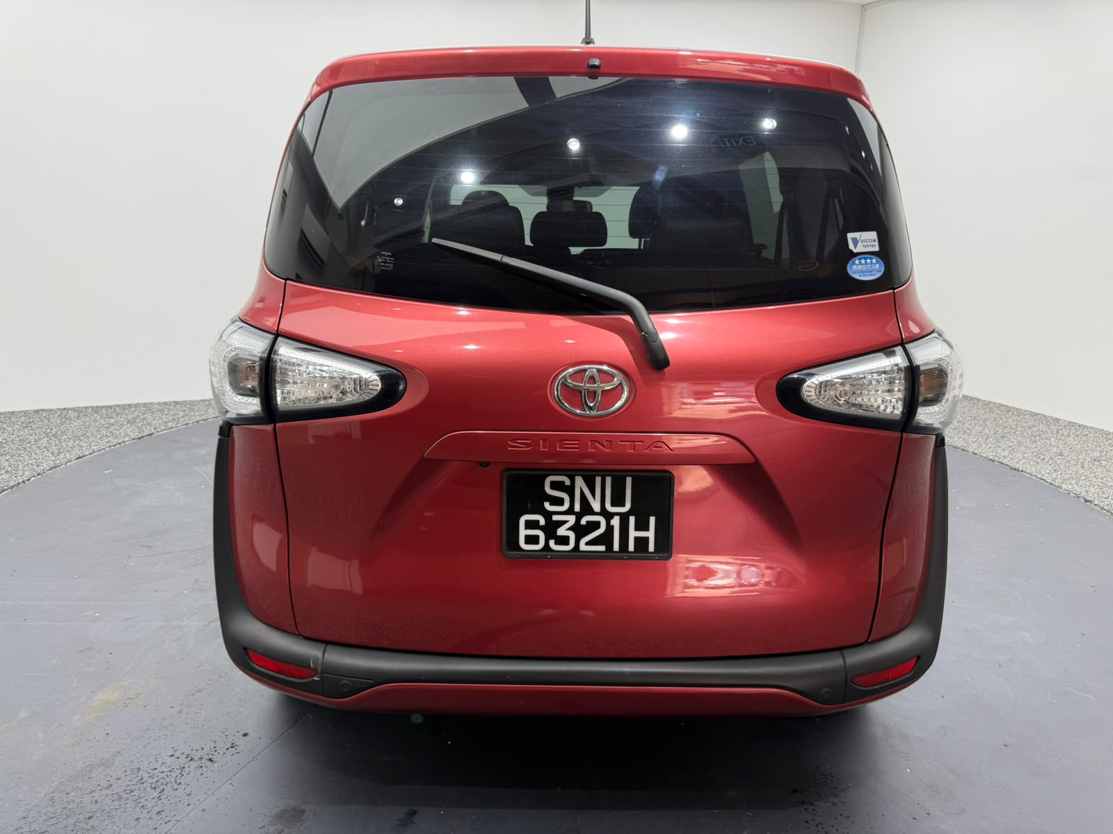 2016 Toyota Sienta, photo 5