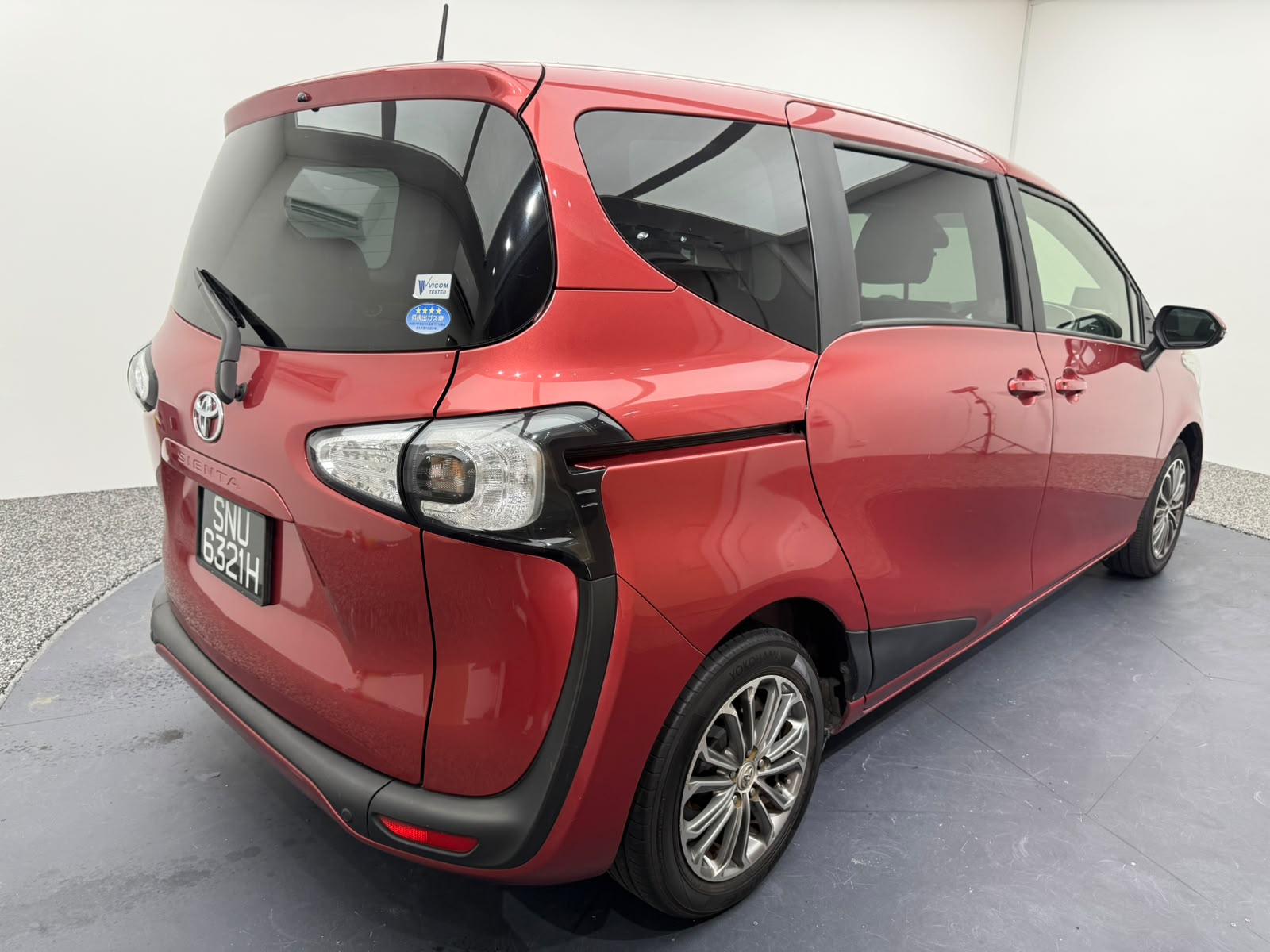 2016 Toyota Sienta, photo 6