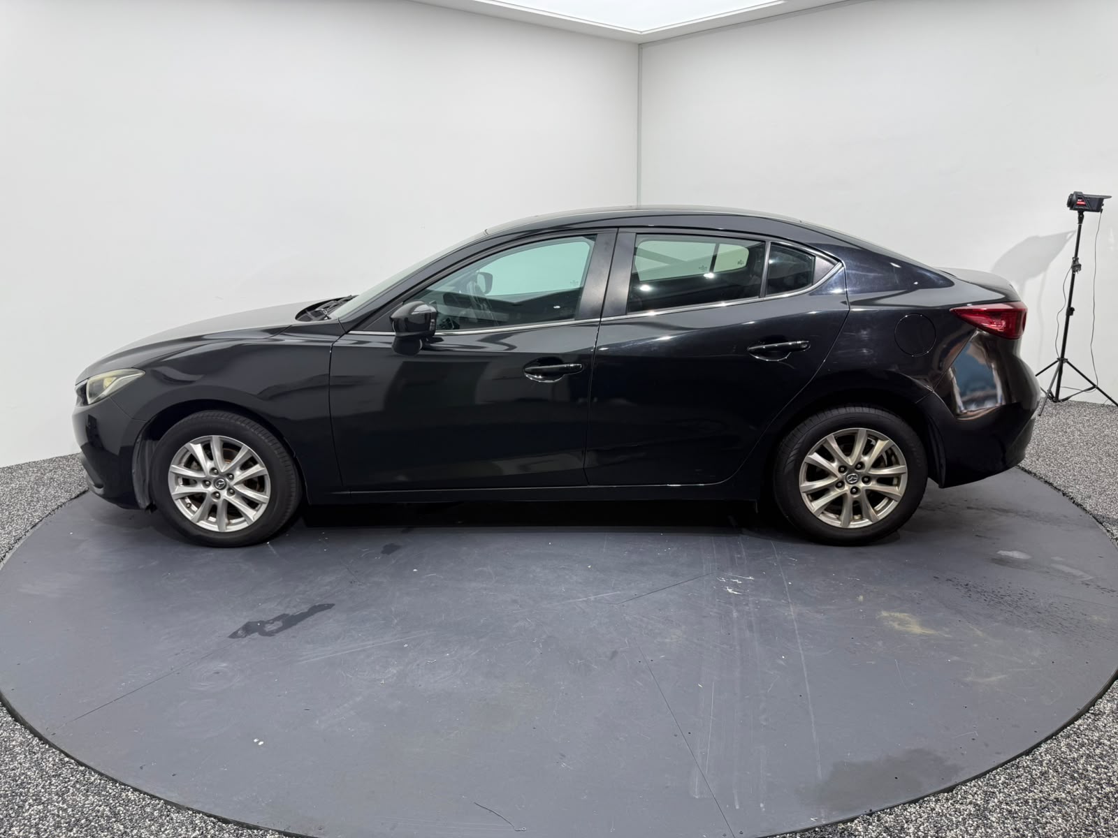 2016 Mazda Mazda3, photo 3