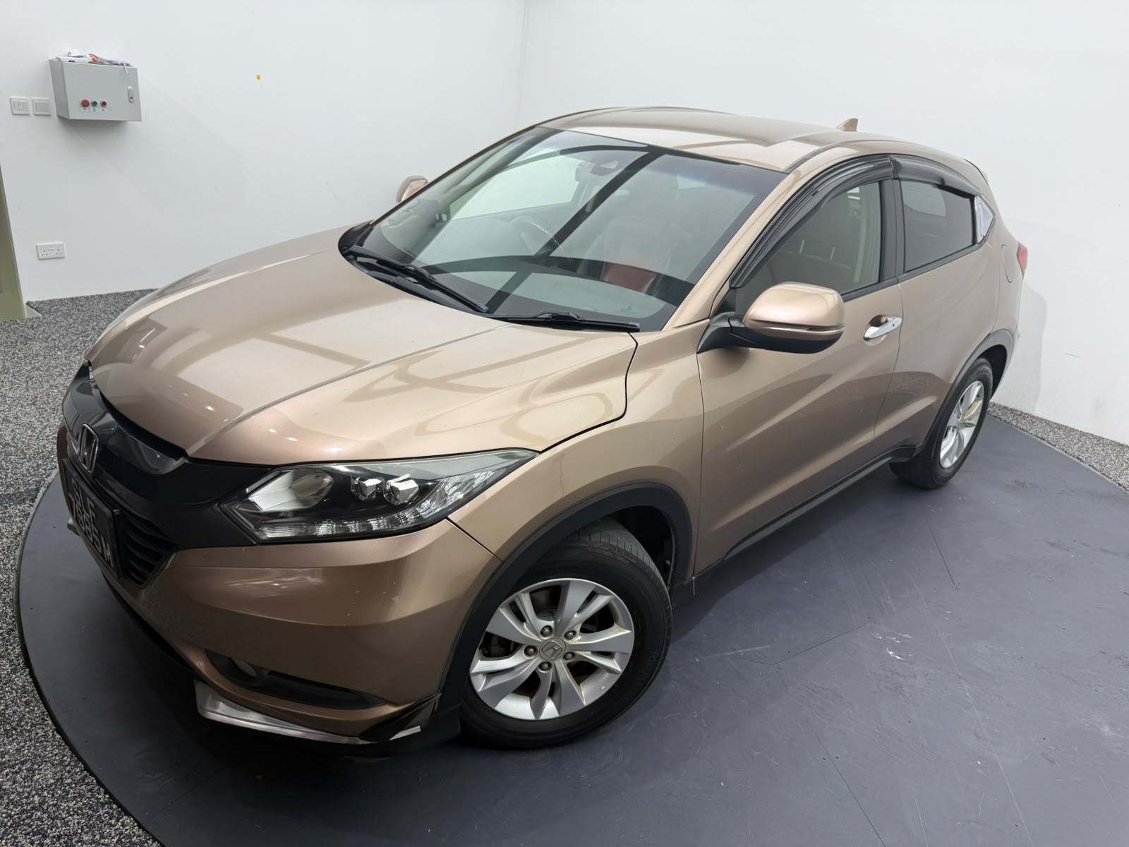 2016 Honda Vezel, photo 2