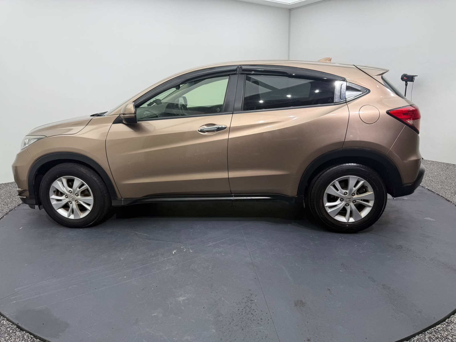 2016 Honda Vezel, photo 3