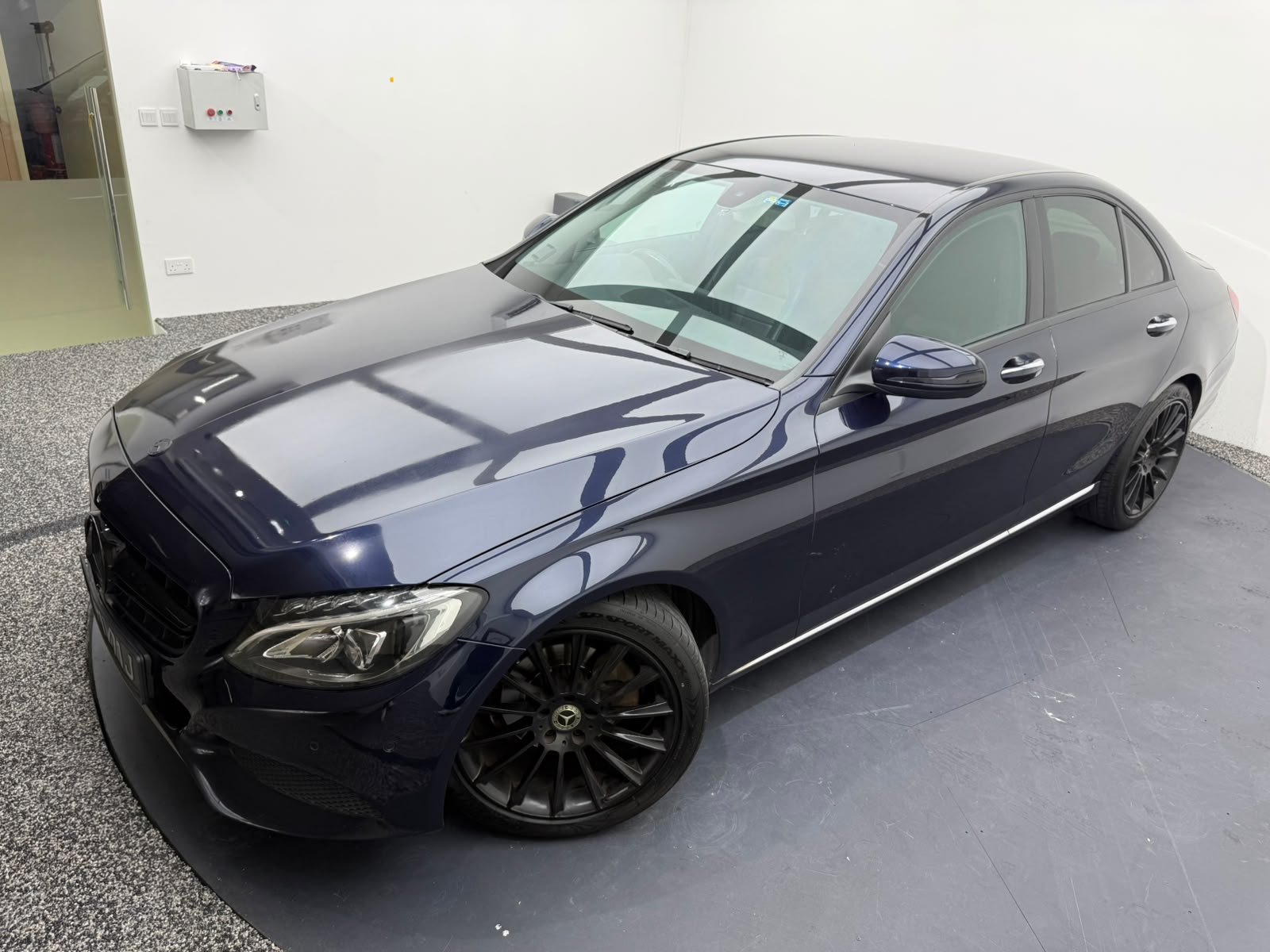 2016 Mercedes-Benz C180, photo 2