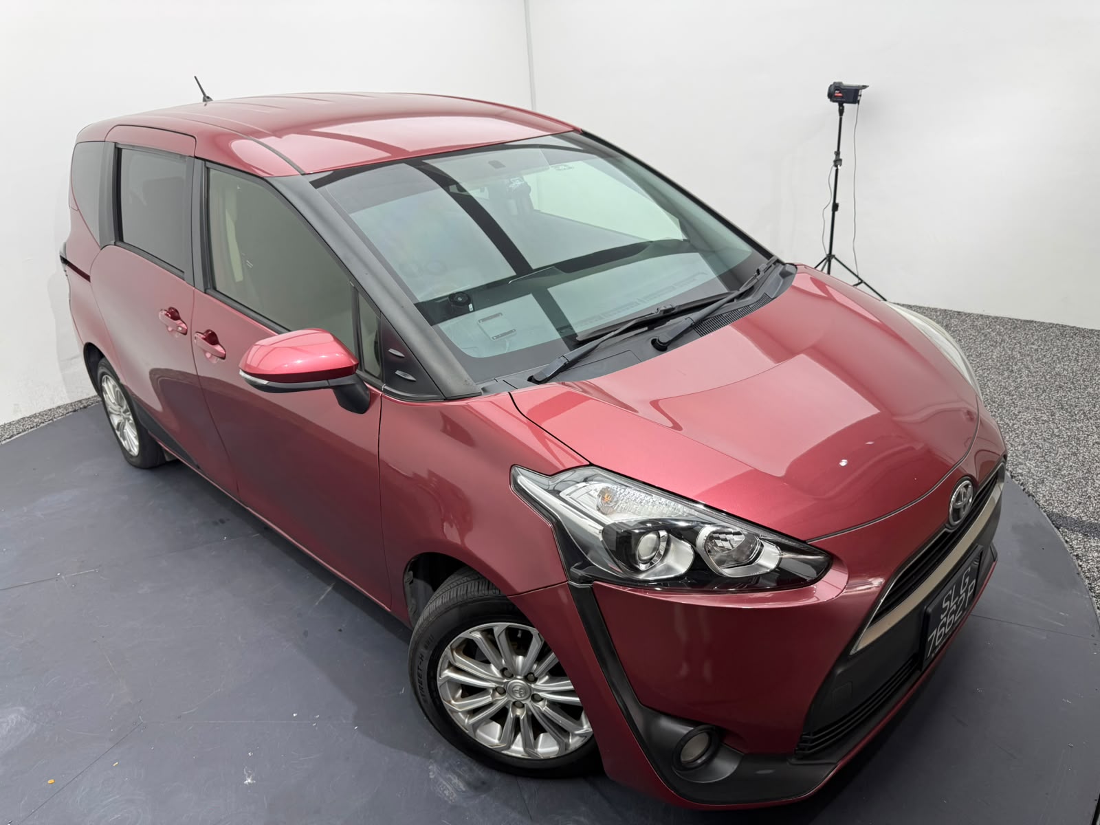 2016 Toyota Sienta, photo 8