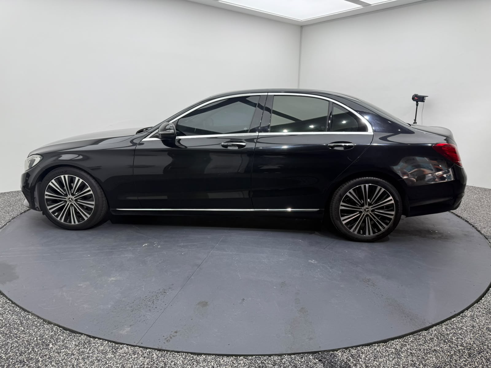2016 Mercedes-Benz C180, photo 3