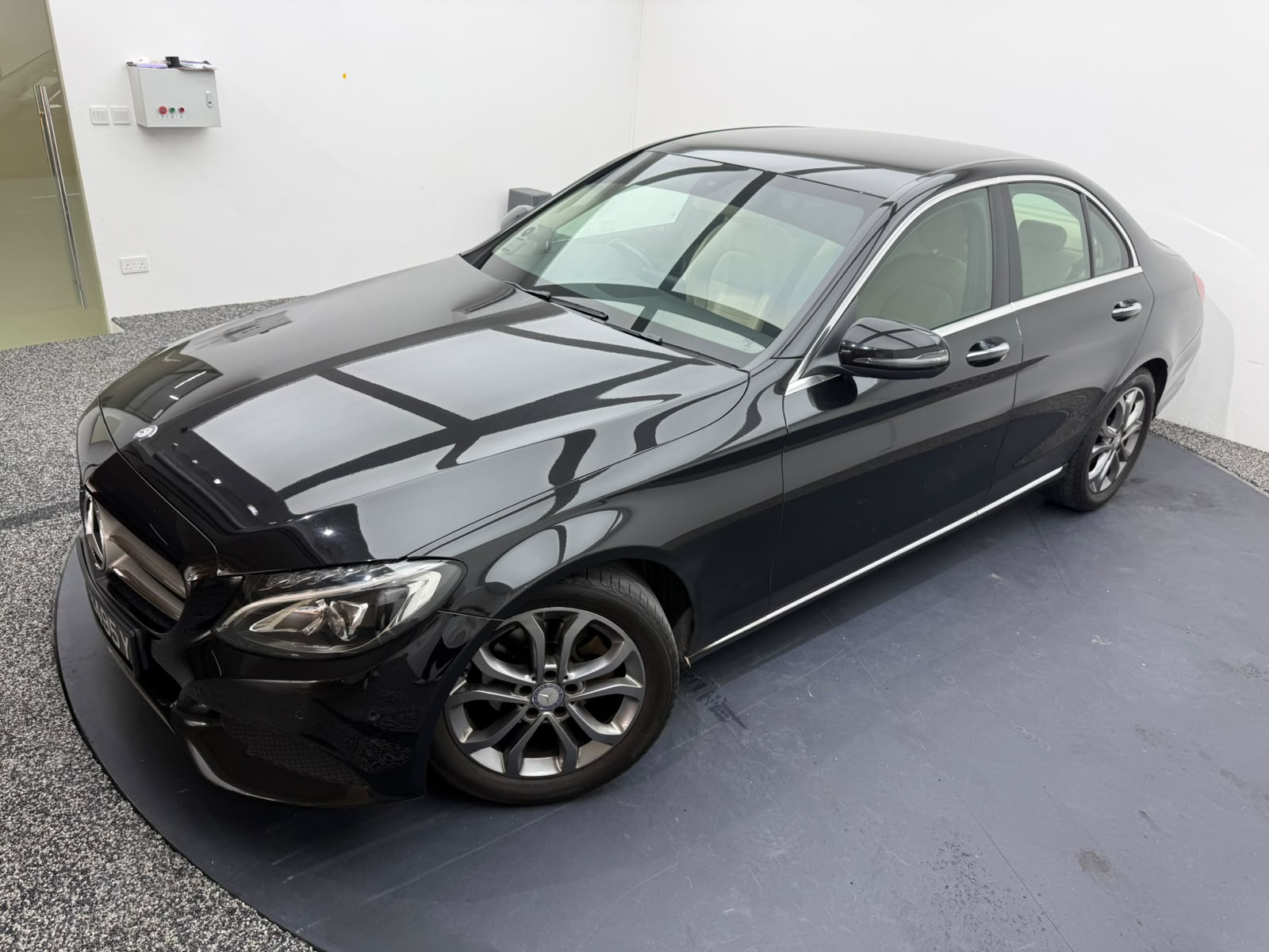 2016 Mercedes-Benz C180, photo 3