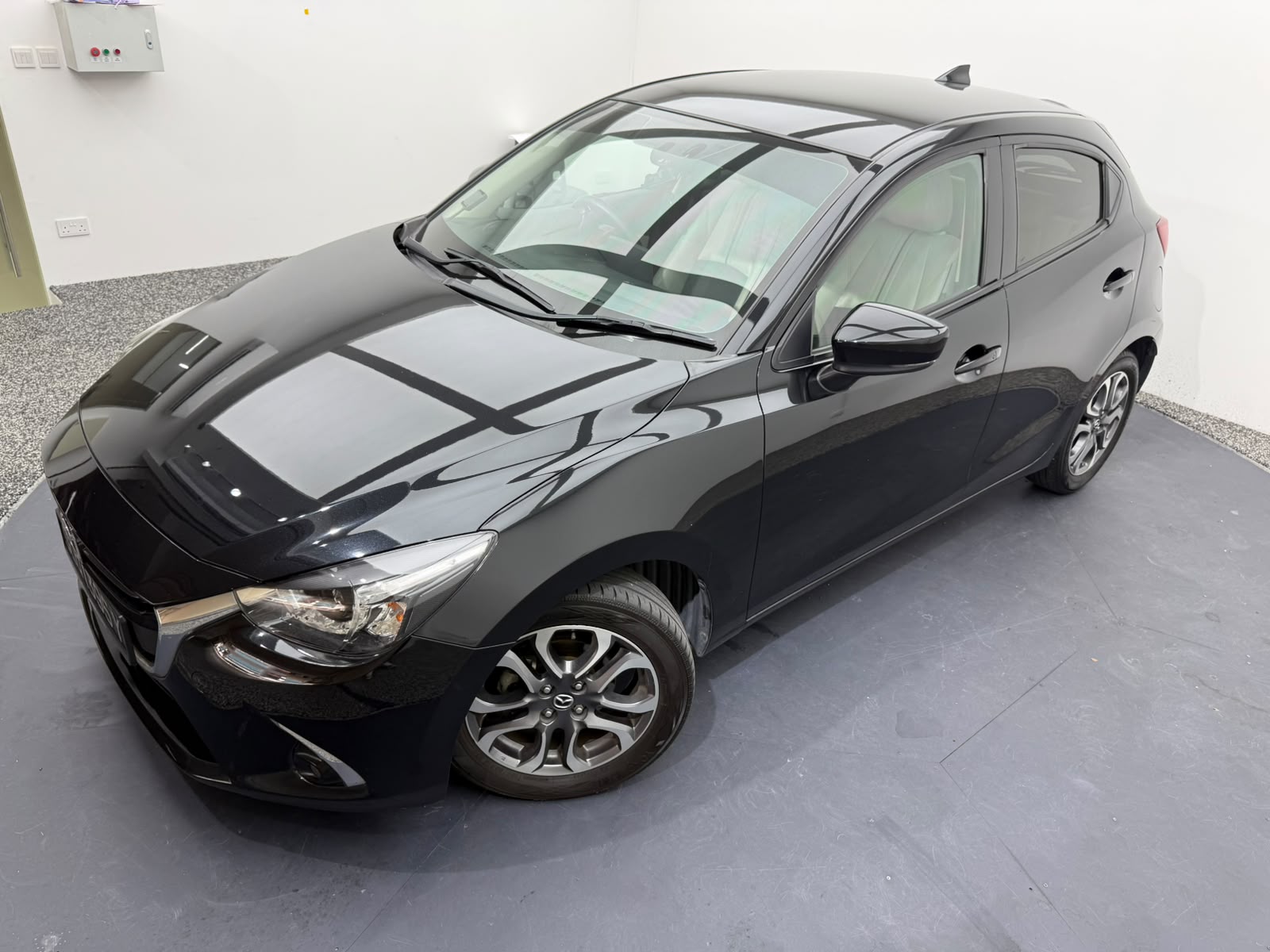 2017 Mazda Mazda2, photo 2