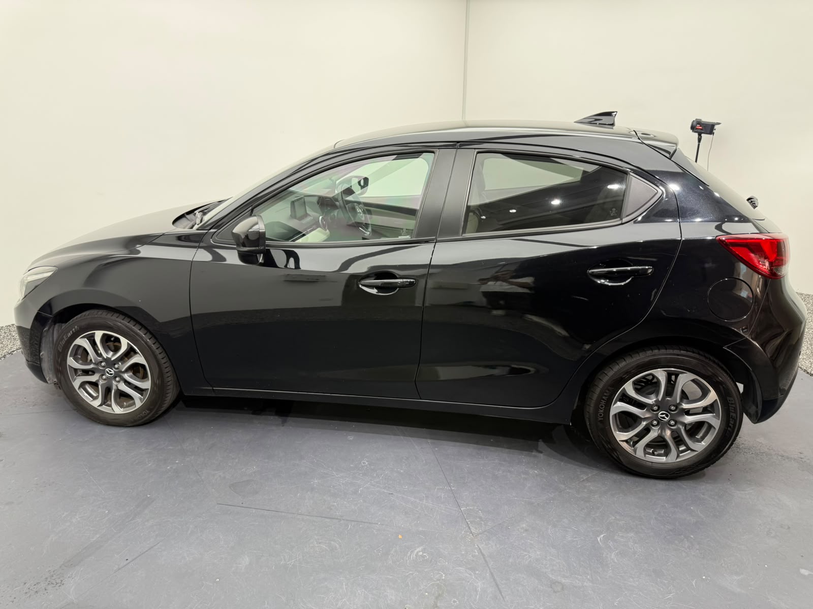 2017 Mazda Mazda2, photo 3