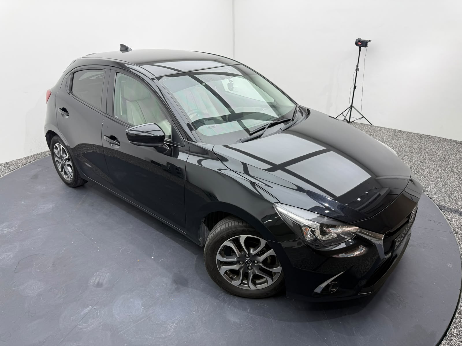 2017 Mazda Mazda2, photo 8
