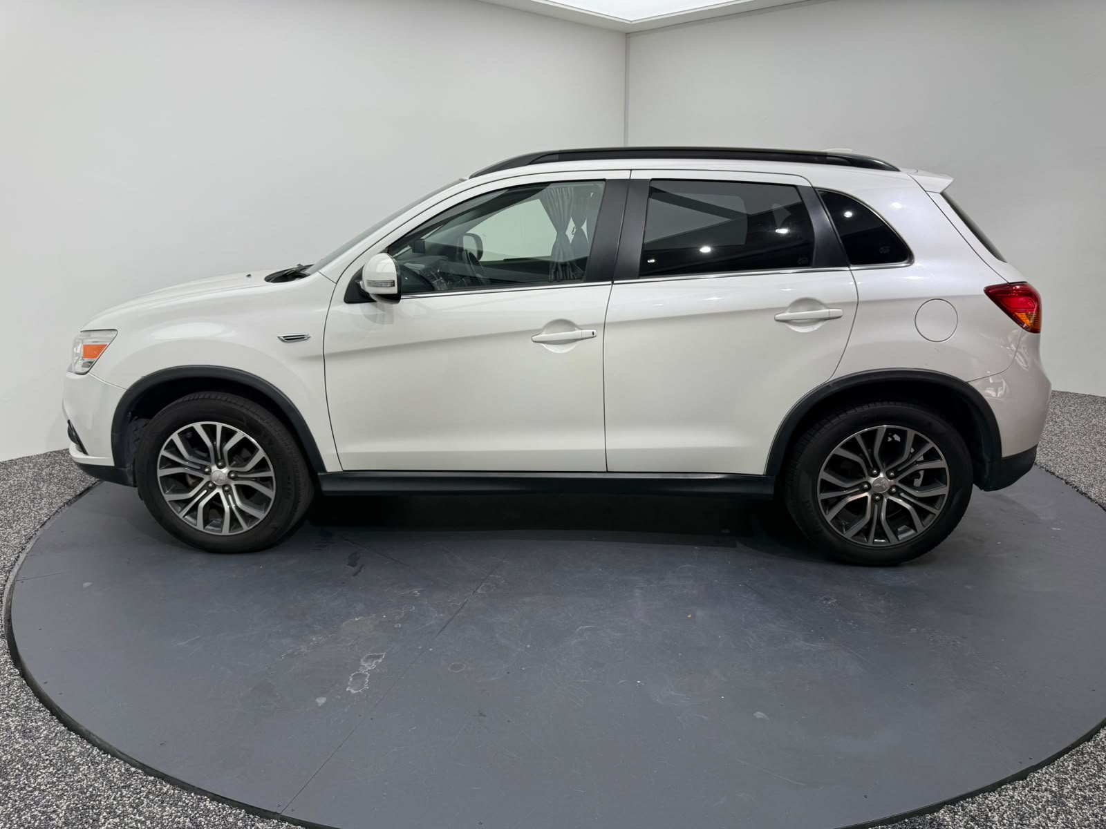2017 Mitsubishi ASX, photo 3