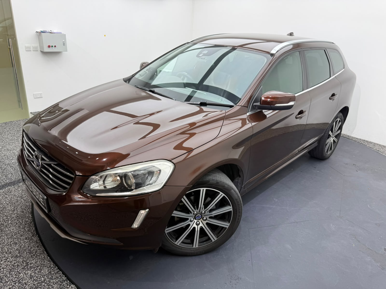 2017 Volvo XC60, photo 2